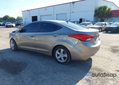 2013 Hyundai Elantra Gls/Limited from USA, damaged, VIN 5NPDH4AE9DH276083